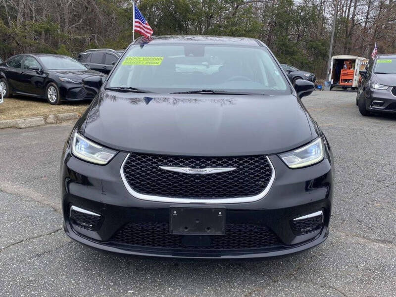 2024 Chrysler Pacifica Touring L