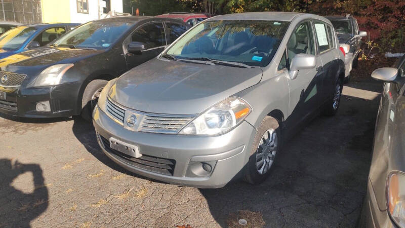 2009 Nissan Versa 1.8 S