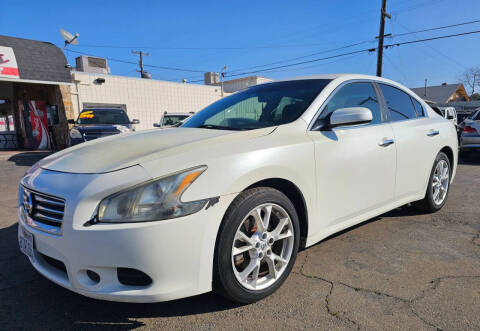 2014 Nissan Maxima Photo