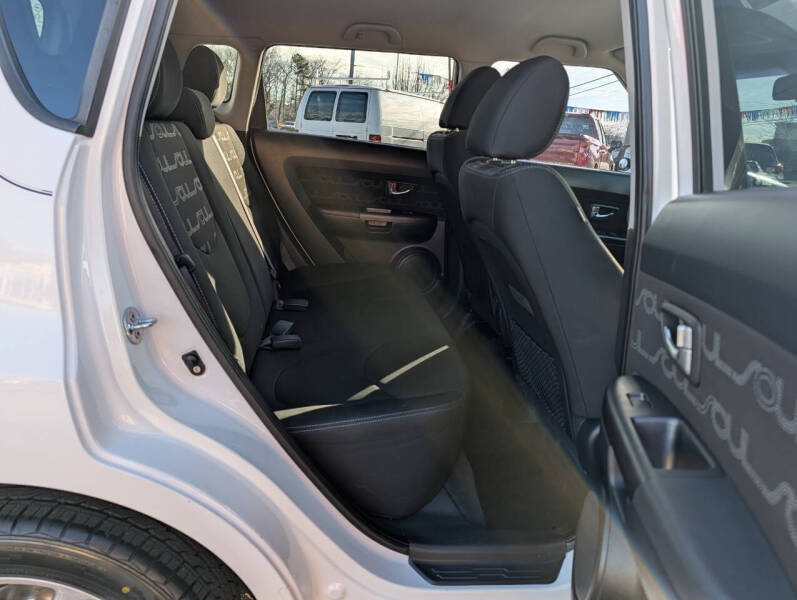 2012 Kia Soul +