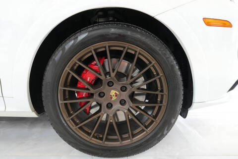 2021 Porsche Cayenne GTS