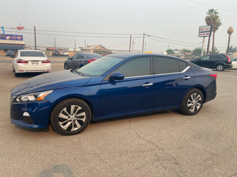 2020 Nissan Altima for sale at First Choice Auto Sales in Bakersfield CA
