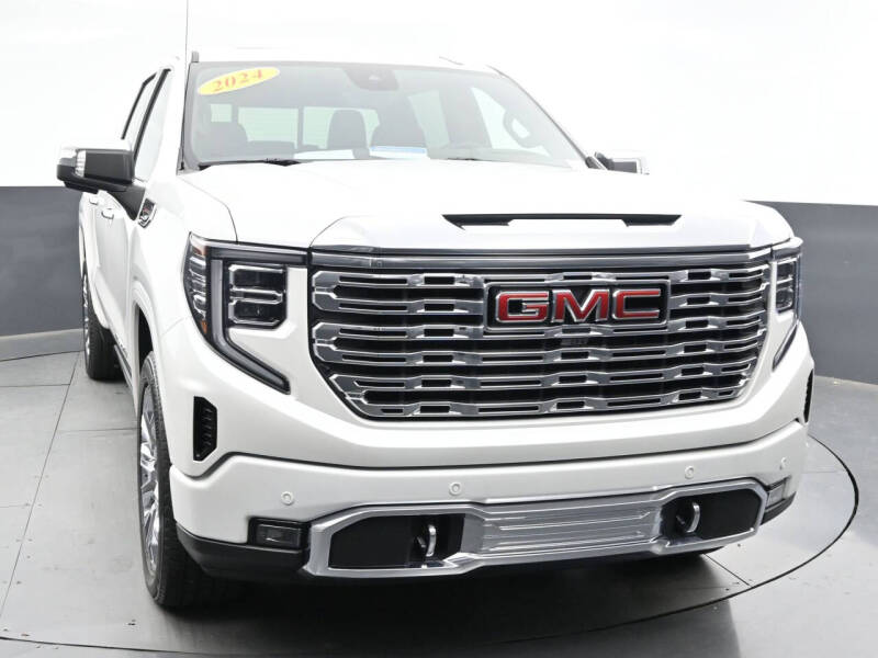 Used 2024 GMC Sierra 1500 Denali Denali with VIN 1GTUUGELXRZ332442 for sale in Hickory, NC