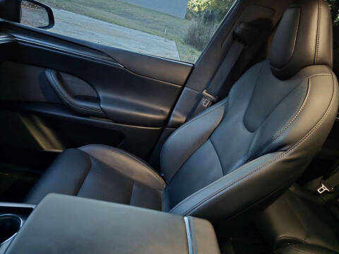 2022 Tesla Model X Plaid