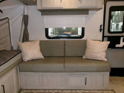 2021 Rockwood Roo 233s