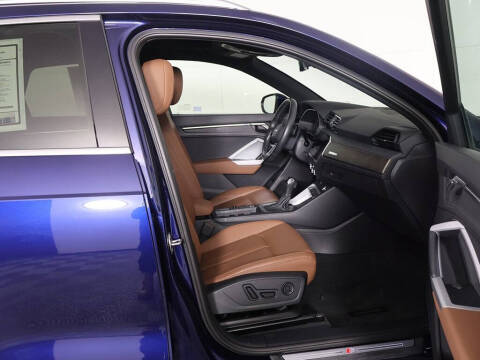 2022 Audi Q3 quattro S line Premium 45 TFSI