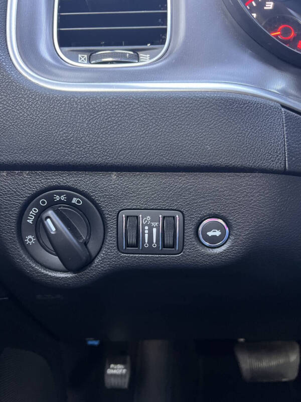 2020 Dodge Charger SXT