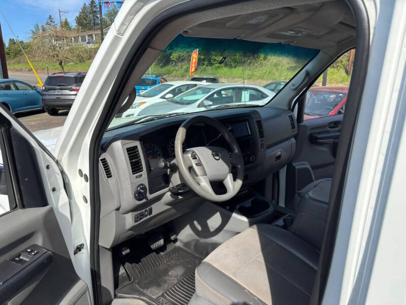 2016 Nissan NV