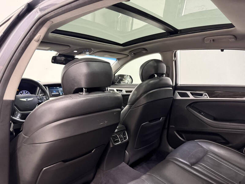 2015 Hyundai Genesis