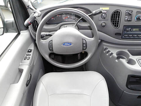 2003 Ford E-Series E-250