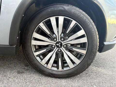 2019 Mitsubishi Outlander SE