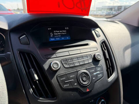 2017 Ford Focus SE