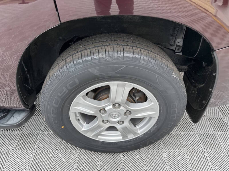 2016 Toyota Sequoia SR5