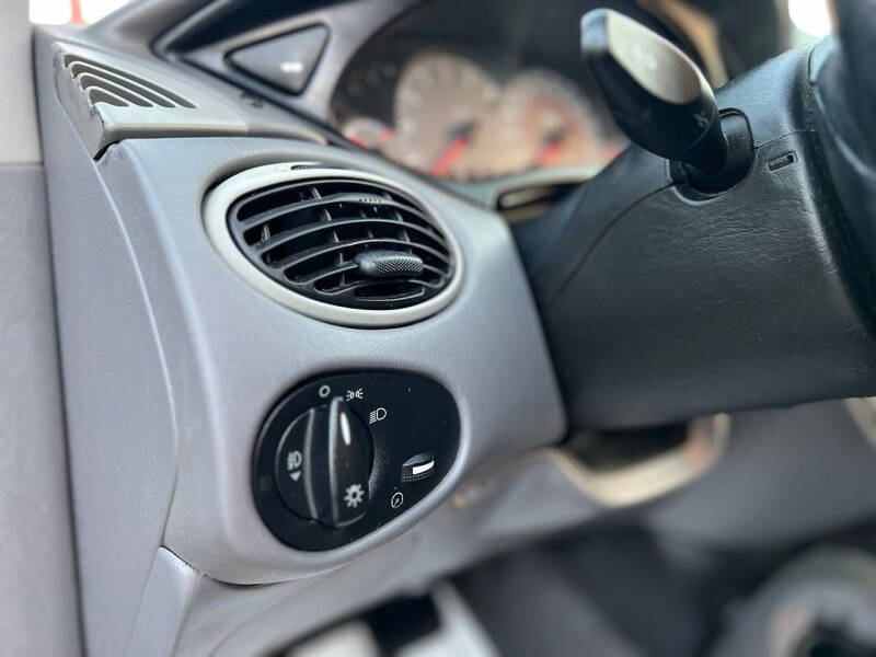 2003 Ford Focus ZX3