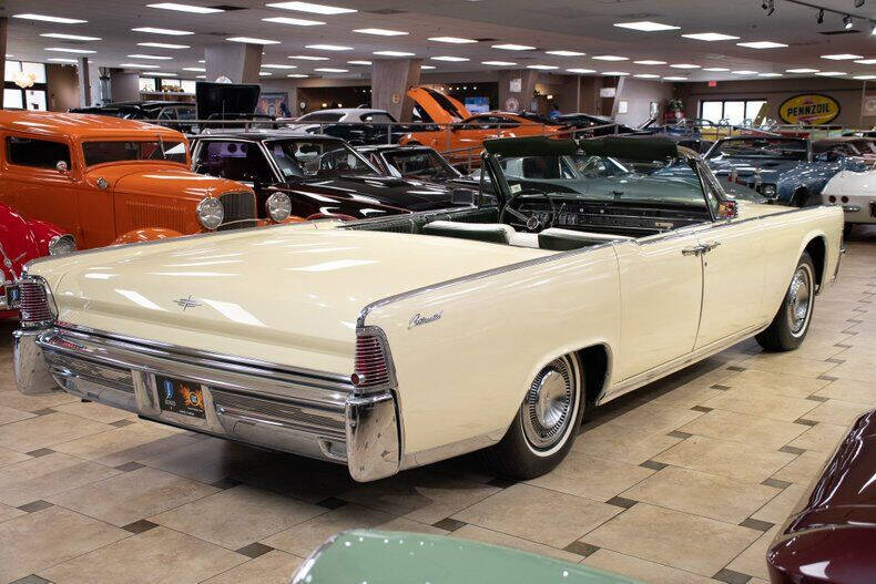 1965 Lincoln Continental