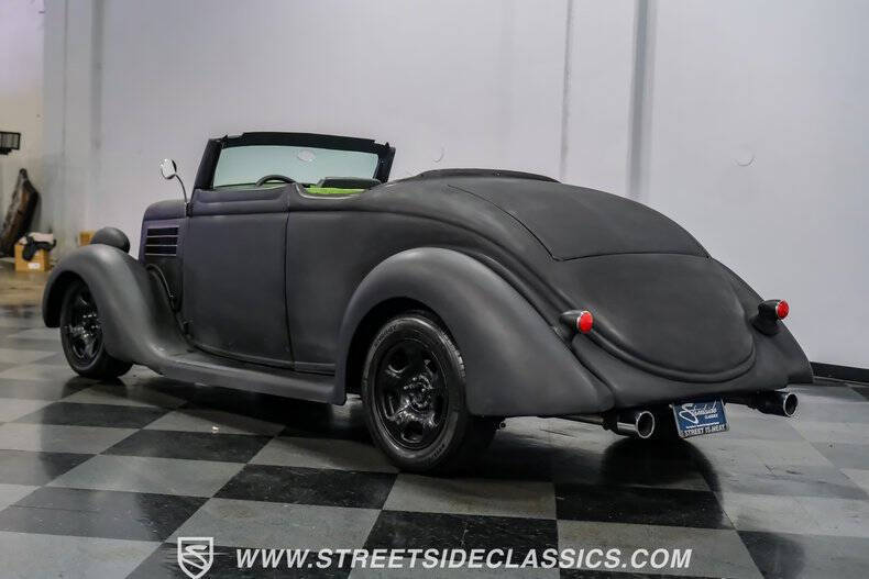 1935 Ford Cabriolet
