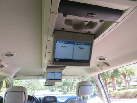 2013 Chrysler Town and Country Limited