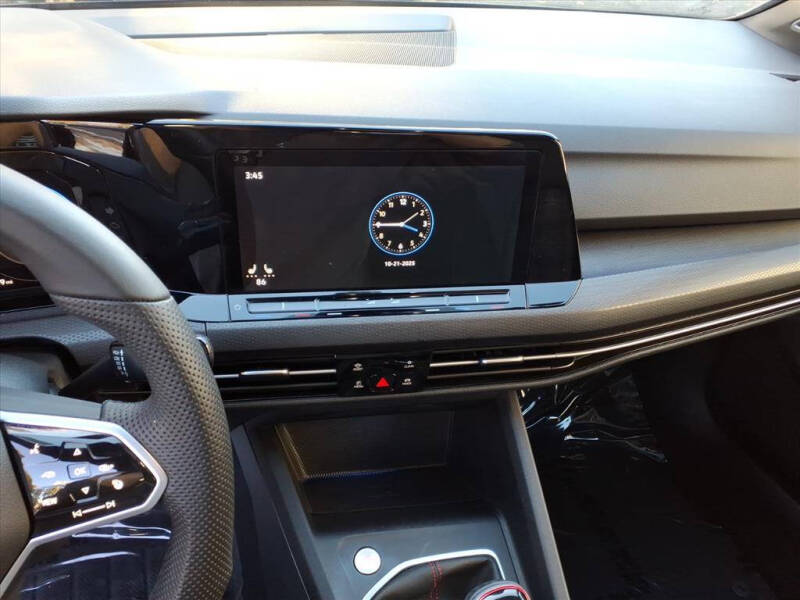 2022 Volkswagen Golf GTI SE