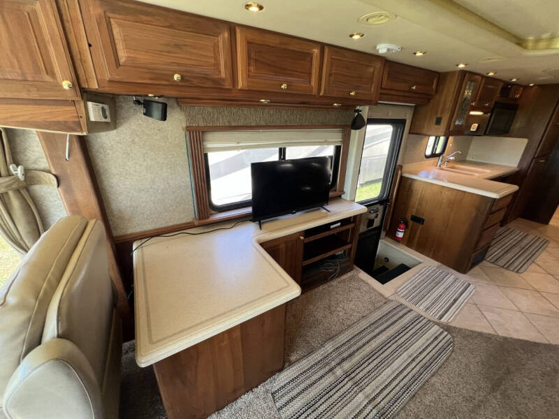 2002 Foretravel GV320 4010