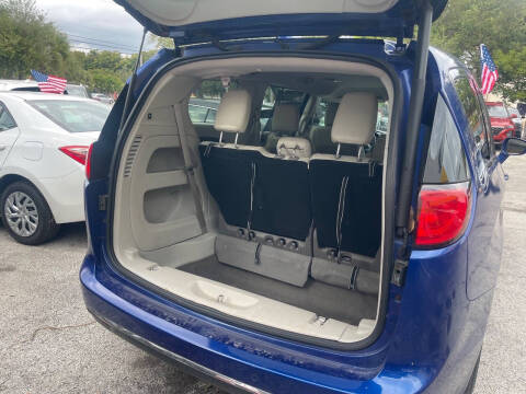 2019 Chrysler Pacifica Touring Plus