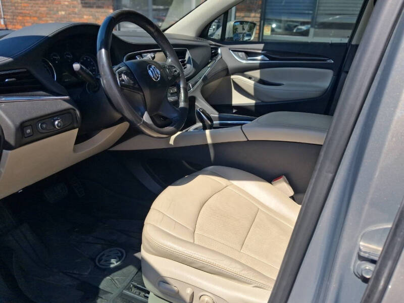 2018 Buick Enclave Essence