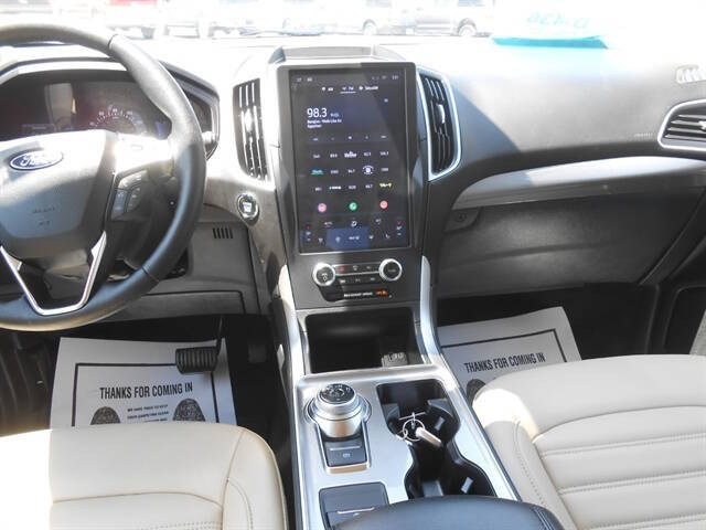 2024 Ford Edge