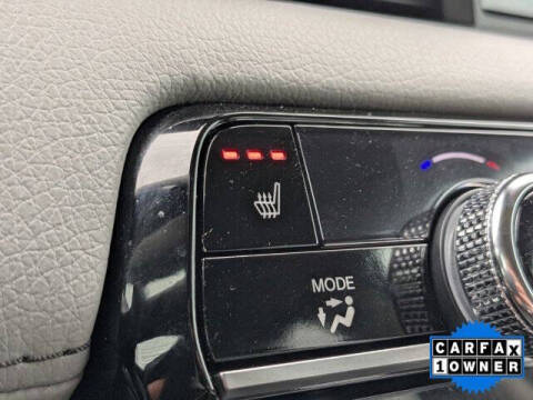 2023 Honda Pilot EX-L w/Rear Captain's Chairs