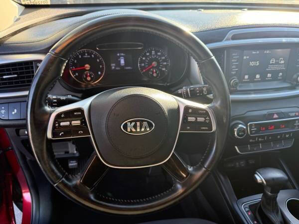 2020 Kia Sorento S V6