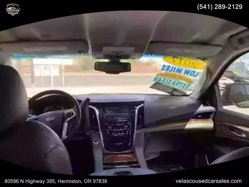 2017 Cadillac Escalade Standard