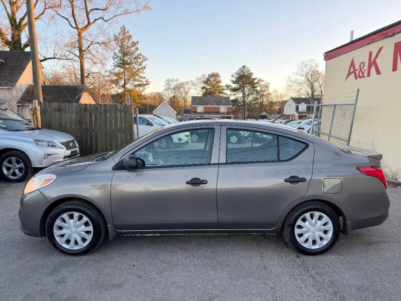 2014 Nissan Versa 1.6 S Plus