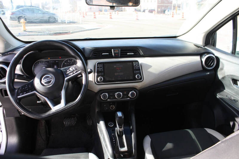 2020 Nissan Versa SV