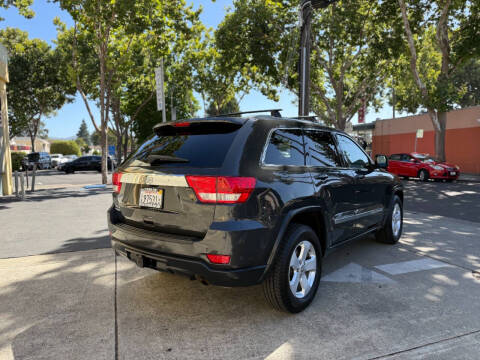 2011 Jeep Grand Cherokee Laredo