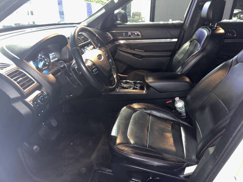 2017 Ford Explorer Sport