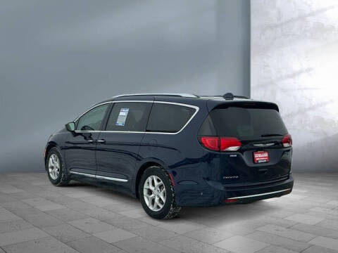 2019 Chrysler Pacifica Touring L Plus