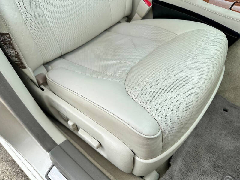 2005 Lexus LS 430