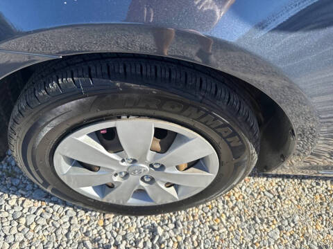 2010 Hyundai Accent Blue