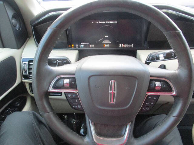 2019 Lincoln Navigator Select