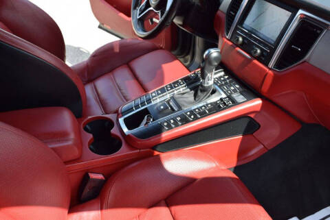 2015 Porsche Macan Turbo