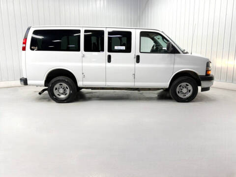 2017 Chevrolet Express LT 2500