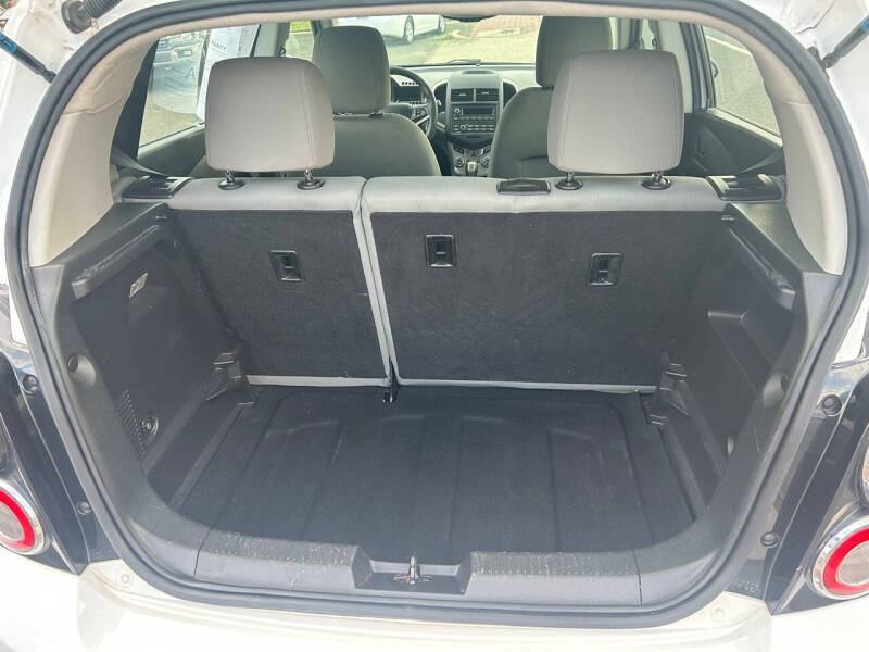 2016 Chevrolet Sonic LS Auto