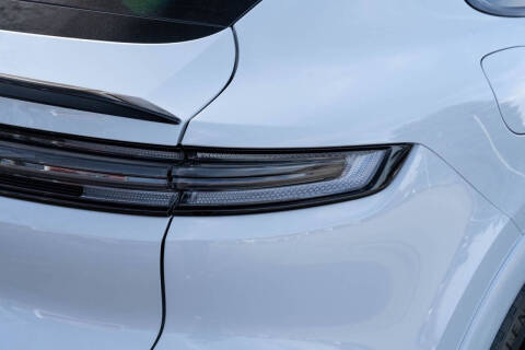 2025 Porsche Cayenne GTS Coupe