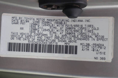 2004 Toyota Sienna LE 7 Passenger