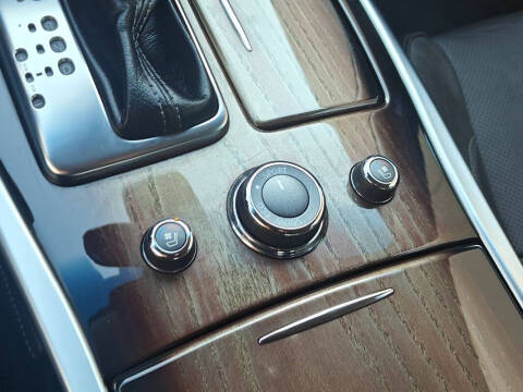 2016 Infiniti Q70L 3.7