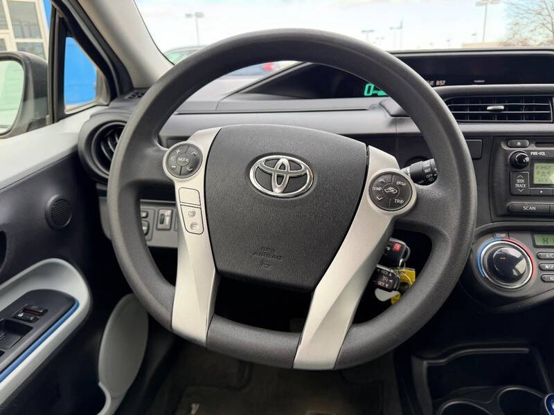 2013 Toyota Prius c