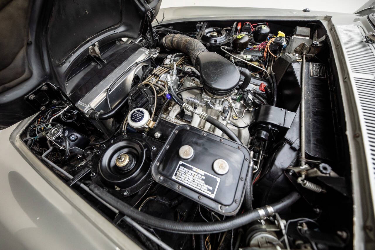 1967 Bentley T1 Saloon 157