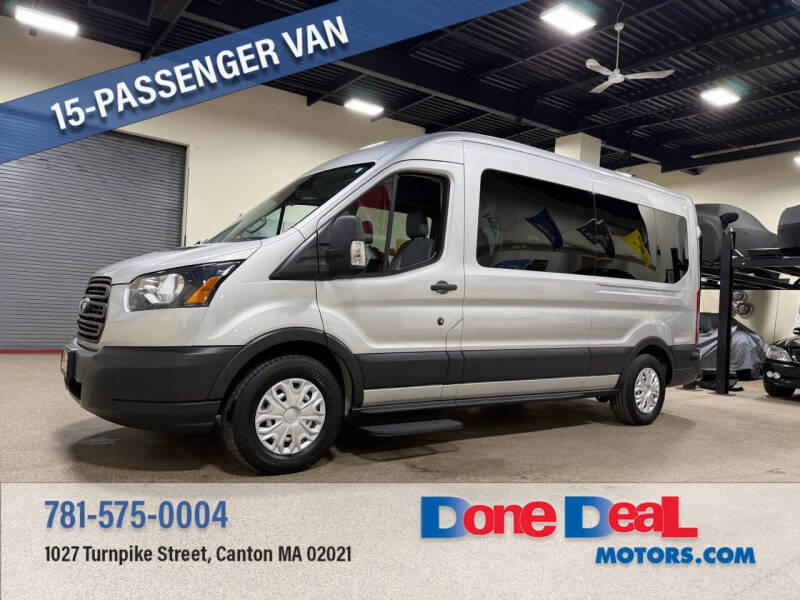 2017 Ford Transit Wagon XL's photo