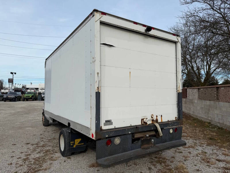 2005 Ford E-Series E-450 SD