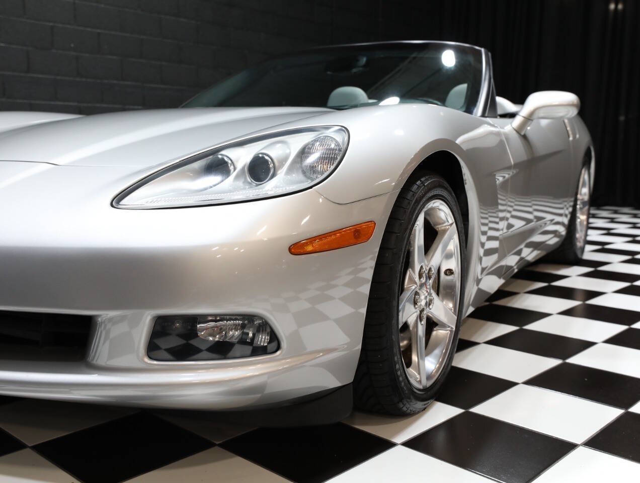 2005 Chevrolet Corvette 50