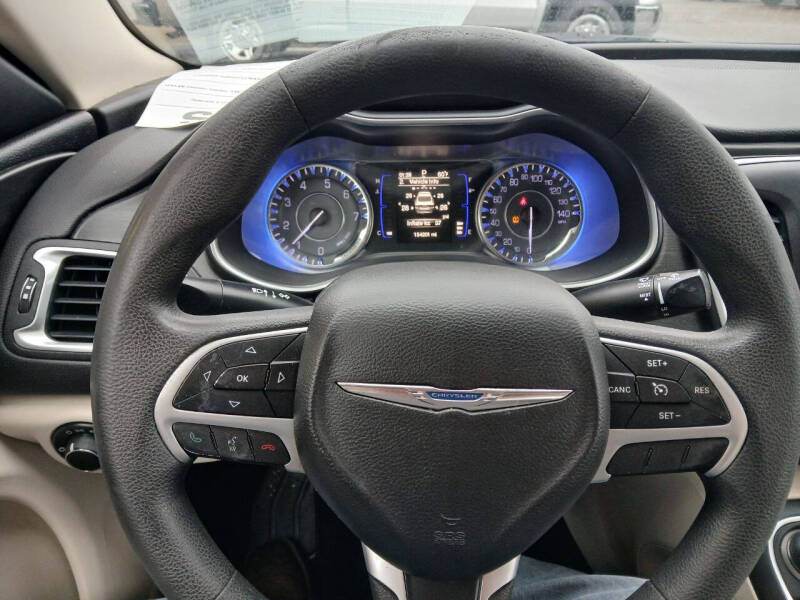 2015 Chrysler 200 Limited