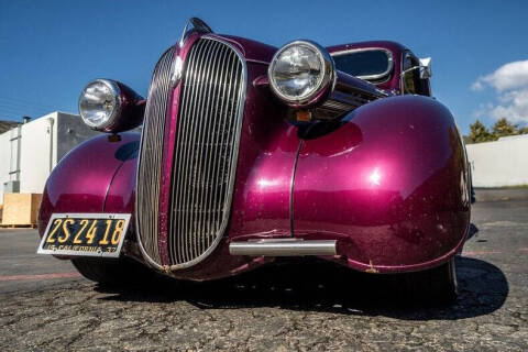 1937 Plymouth Deluxe
